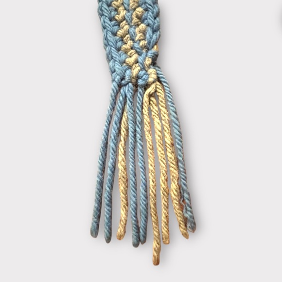 Vintage Handwoven Wool and Brass Ring Belt - Picture 6 of 8